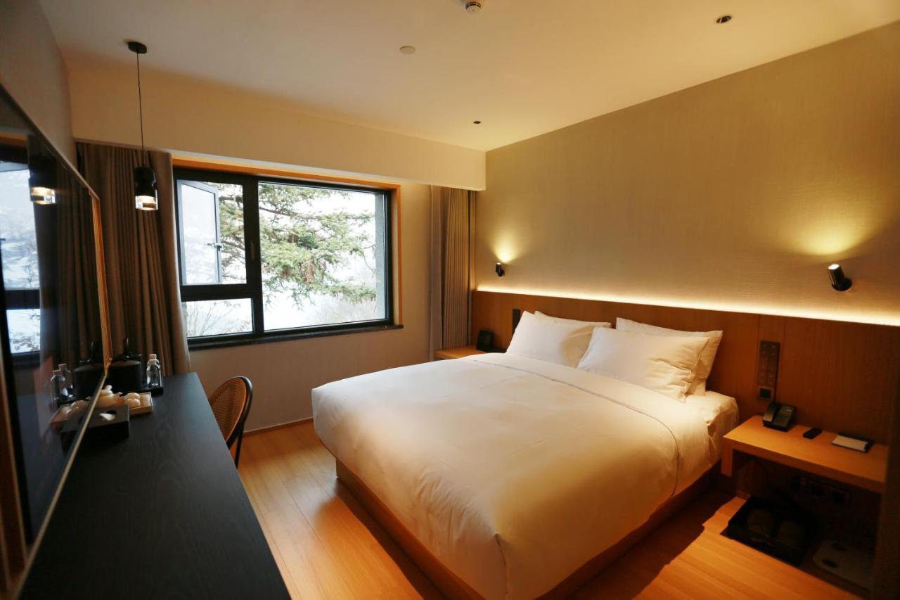 Hotel Wudang Mountain The Yew House à Wudangshan Extérieur photo