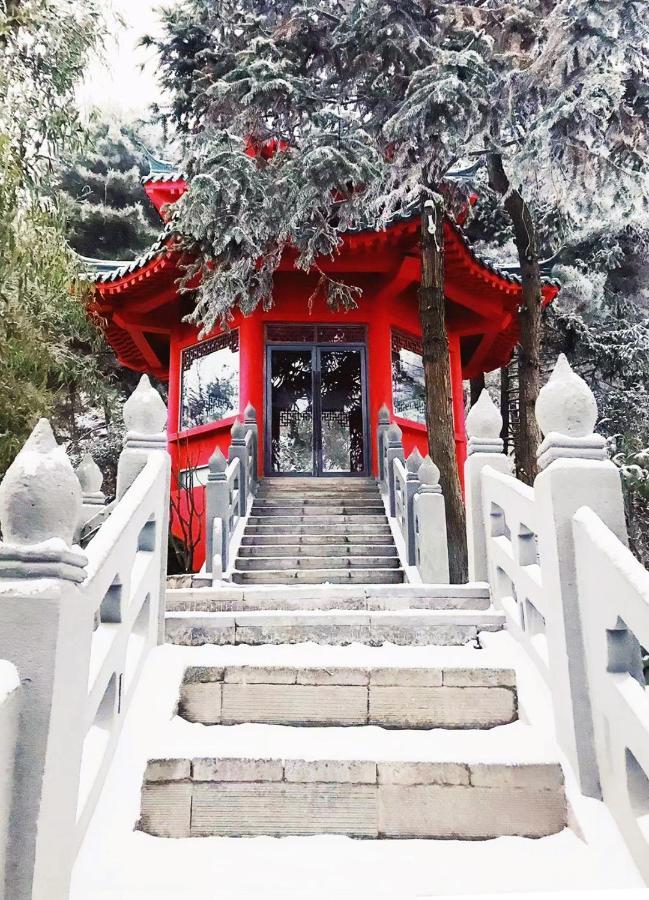 Hotel Wudang Mountain The Yew House à Wudangshan Extérieur photo